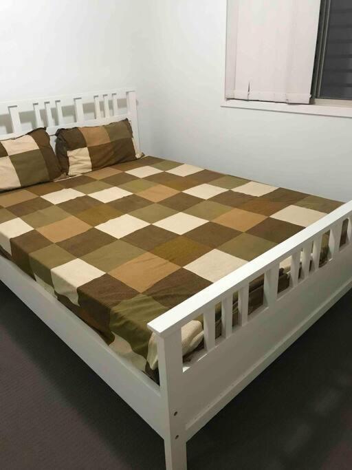 Room With Separate Bath In Shared Homestay Redcliffe Ngoại thất bức ảnh